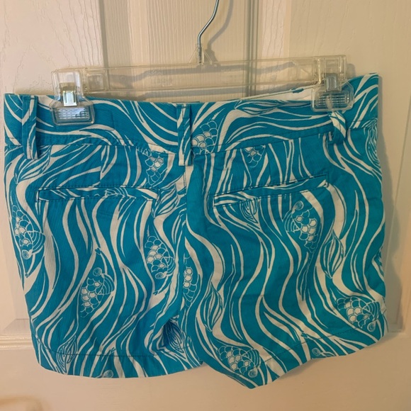 Lilly Pulitzer Callahan Joe Fish Shorts - Picture 3 of 4